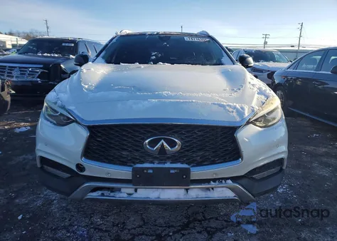 2017 Infiniti Qx30 Base z USA, uszkodzony, nr VIN SJKCH5CR4HA027055